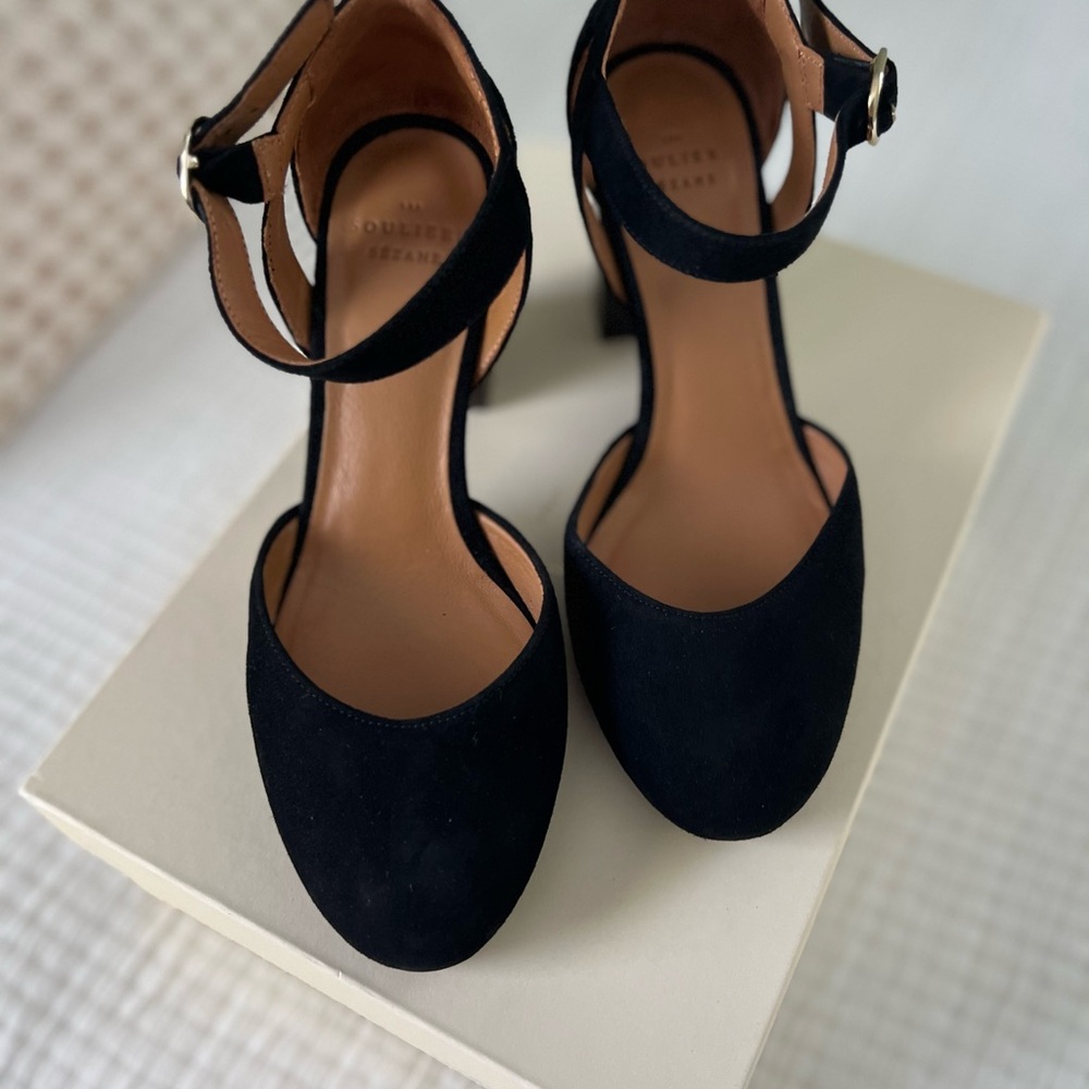 Sezane Katie Mary Jane’s Elegant Black Ankle Pumps